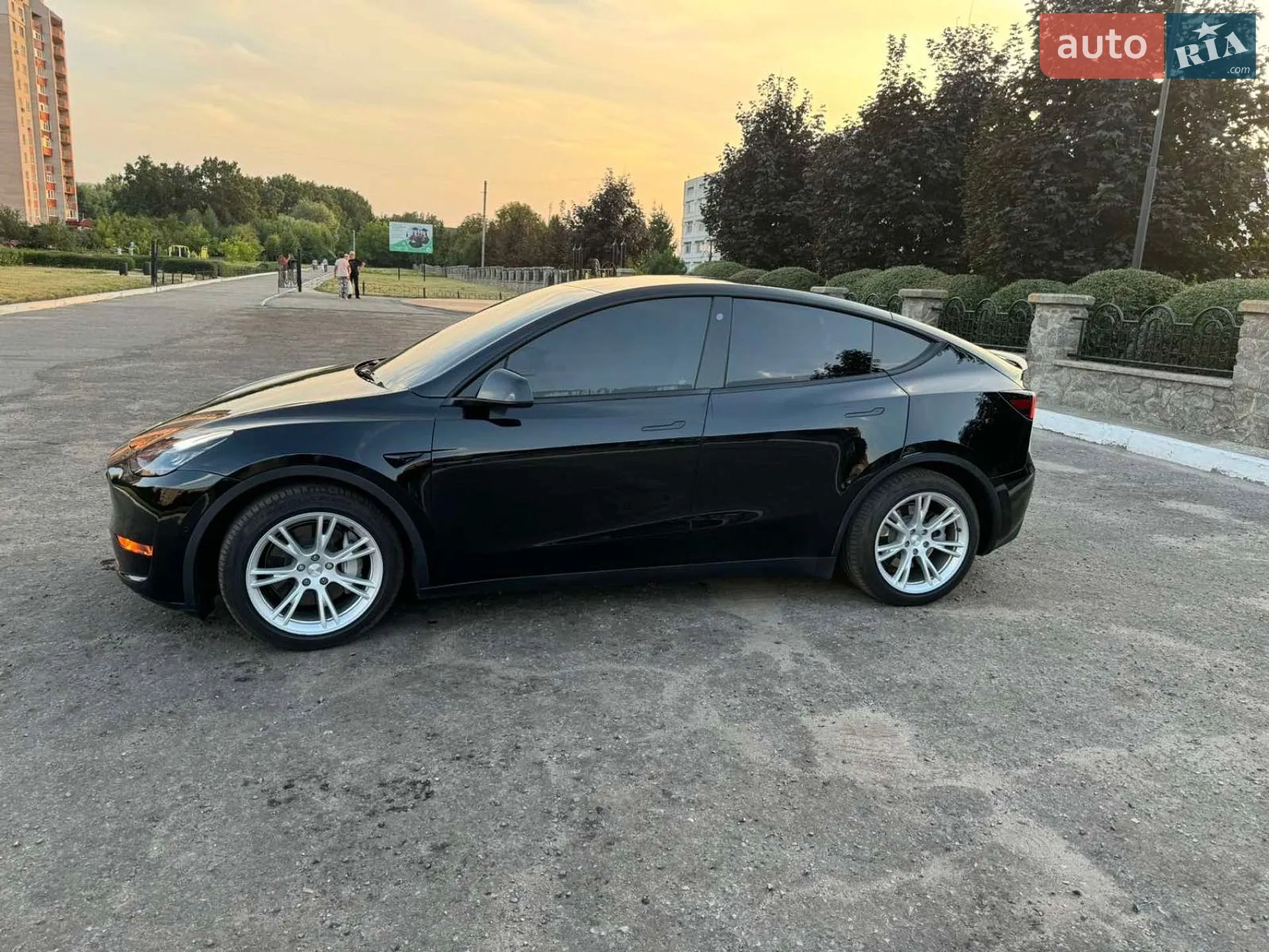 2021 Tesla Model Y - мініатюра 19