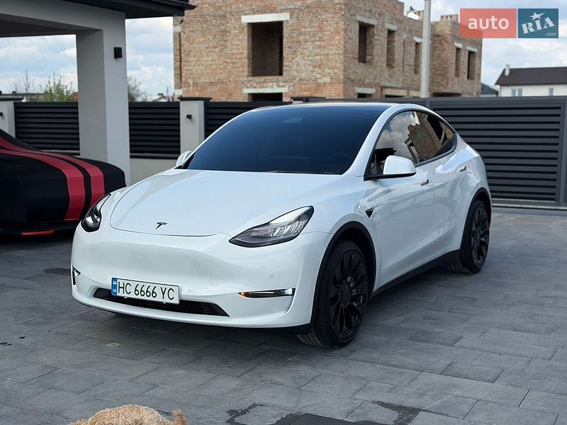 Внедорожник / Кроссовер Tesla Model Y 2021 в Ивано-Франковске
