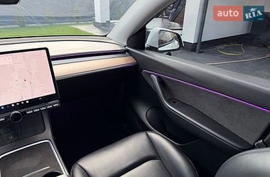 Внедорожник / Кроссовер Tesla Model Y 2021 в Ивано-Франковске