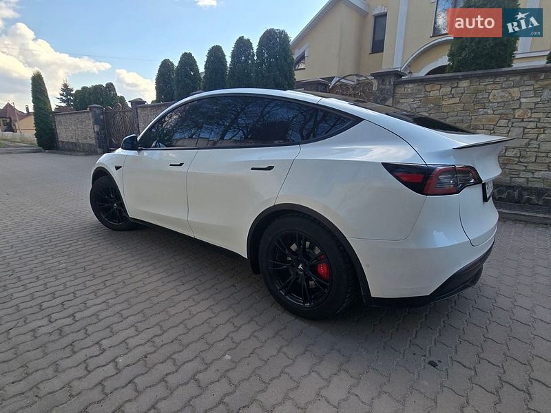 Внедорожник / Кроссовер Tesla Model Y 2022 в Хмельницком