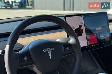Внедорожник / Кроссовер Tesla Model Y 2021 в Львове