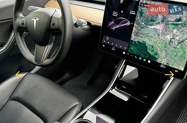 Внедорожник / Кроссовер Tesla Model Y 2020 в Черновцах