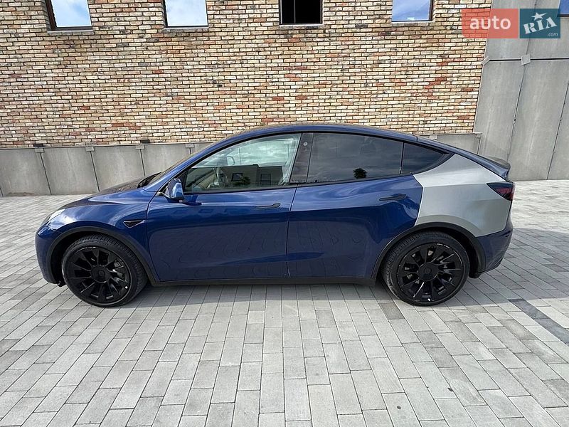 Внедорожник / Кроссовер Tesla Model Y 2021 в Луцке