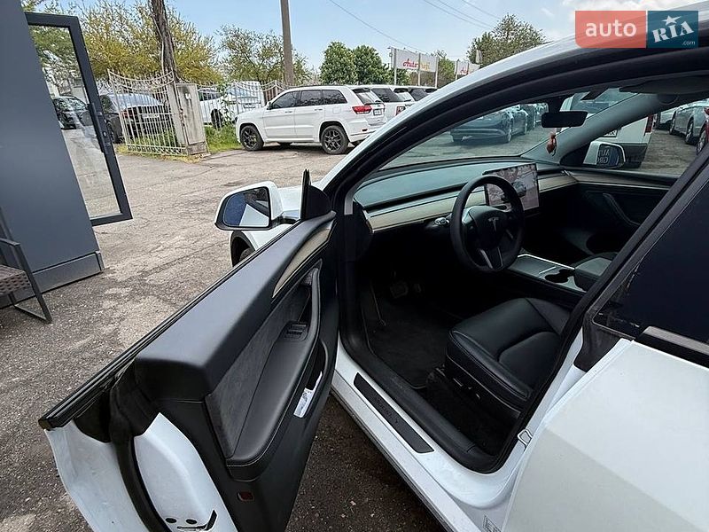 Внедорожник / Кроссовер Tesla Model Y 2023 в Одессе