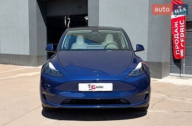 Позашляховик / Кросовер Tesla Model Y 2024 в Києві фото 3 Позашляховик / Кросовер Tesla Model Y 2024 в Києві