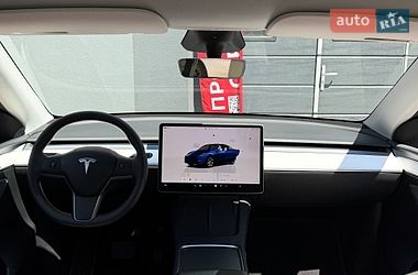 Позашляховик / Кросовер Tesla Model Y 2024 в Києві фото 16 Позашляховик / Кросовер Tesla Model Y 2024 в Києві