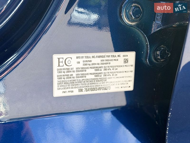 Позашляховик / Кросовер Tesla Model Y 2024 в Києві фото 24 Позашляховик / Кросовер Tesla Model Y 2024 в Києві