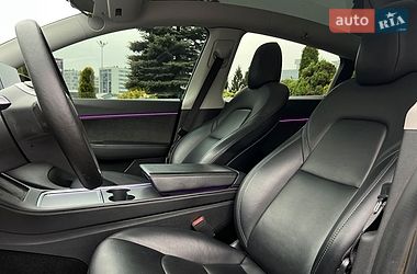 Внедорожник / Кроссовер Tesla Model Y 2021 в Львове