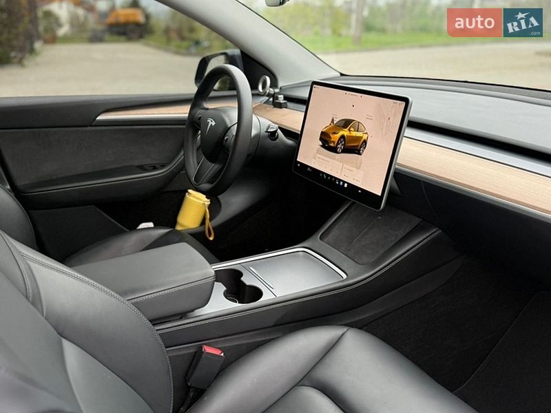 Позашляховик / Кросовер Tesla Model Y 2023 в Львові