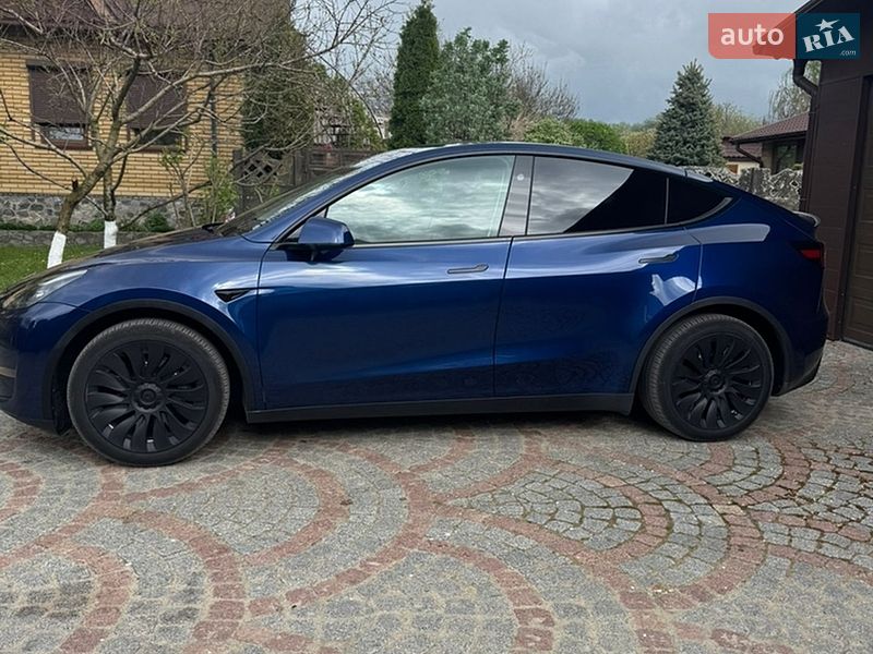 Внедорожник / Кроссовер Tesla Model Y 2024 в Харькове