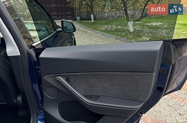 Внедорожник / Кроссовер Tesla Model Y 2024 в Харькове