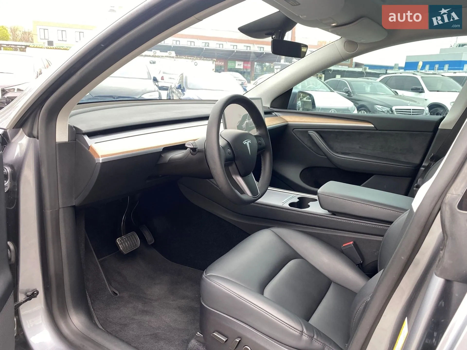 2024 Tesla Model Y - мініатюра 6