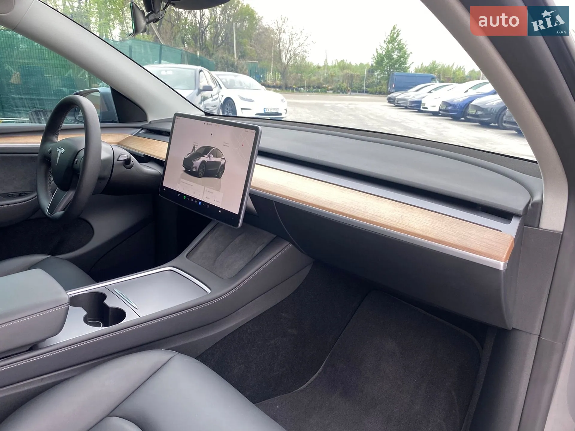 2024 Tesla Model Y - мініатюра 11