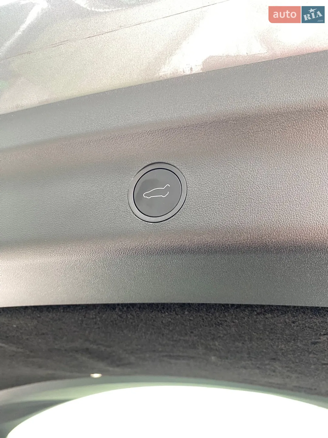 2024 Tesla Model Y - мініатюра 29