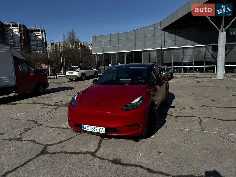 Внедорожник / Кроссовер Tesla Model Y 2021 в Днепре