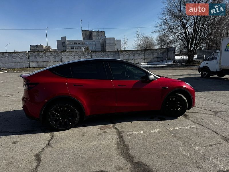 Внедорожник / Кроссовер Tesla Model Y 2021 в Днепре