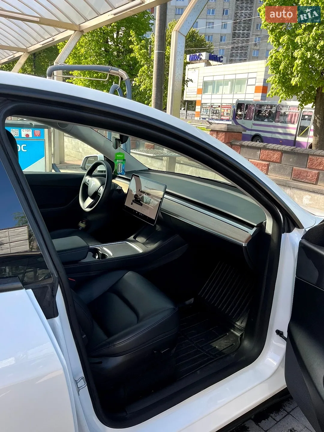 2022 Tesla Model Y - мініатюра 13