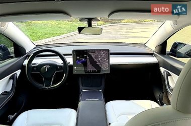 Позашляховик / Кросовер Tesla Model Y 2021 в Запоріжжі