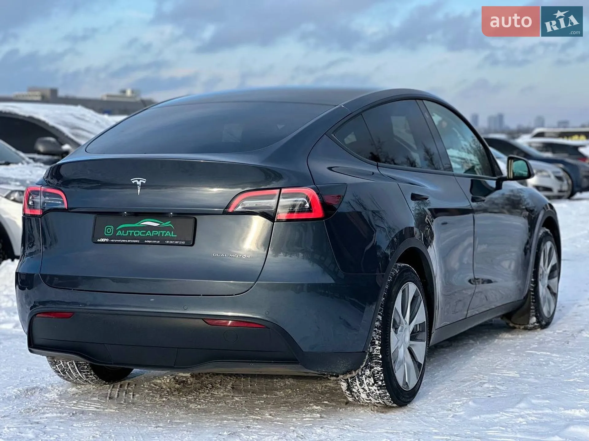 2022 Tesla Model Y - мініатюра 8