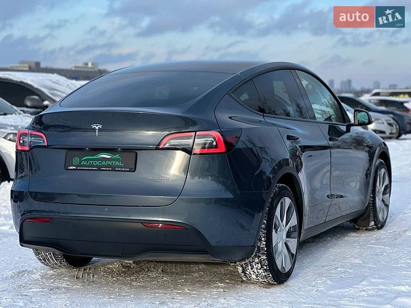 Внедорожник / Кроссовер Tesla Model Y 2022 в Киеве