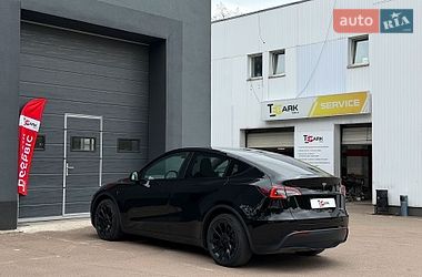 Внедорожник / Кроссовер Tesla Model Y 2021 в Киеве
