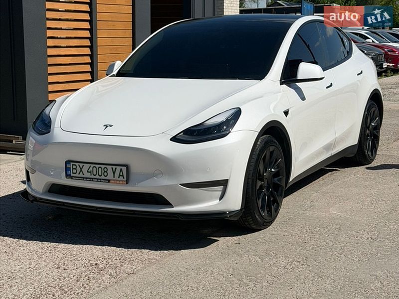 Tesla Model Y 2020