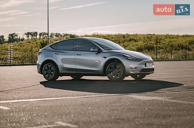 Позашляховик / Кросовер Tesla Model Y 2024 в Києві фото 36 Позашляховик / Кросовер Tesla Model Y 2024 в Києві