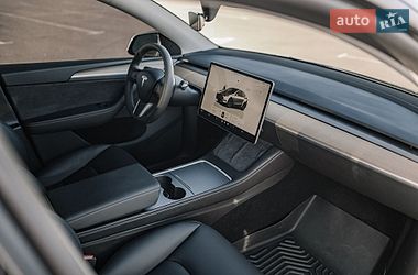 Позашляховик / Кросовер Tesla Model Y 2024 в Києві фото 60 Позашляховик / Кросовер Tesla Model Y 2024 в Києві