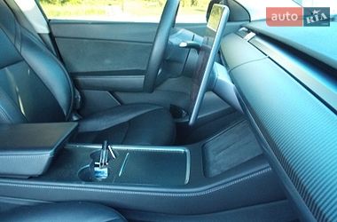 Внедорожник / Кроссовер Tesla Model Y 2022 в Киеве фото 8 Внедорожник / Кроссовер Tesla Model Y 2022 в Киеве