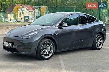 Позашляховик / Кросовер Tesla Model Y 2024 в Києві