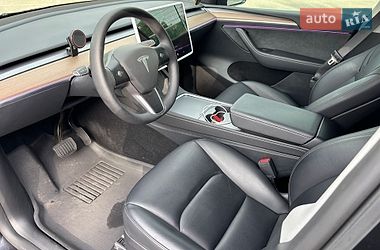 Позашляховик / Кросовер Tesla Model Y 2024 в Києві