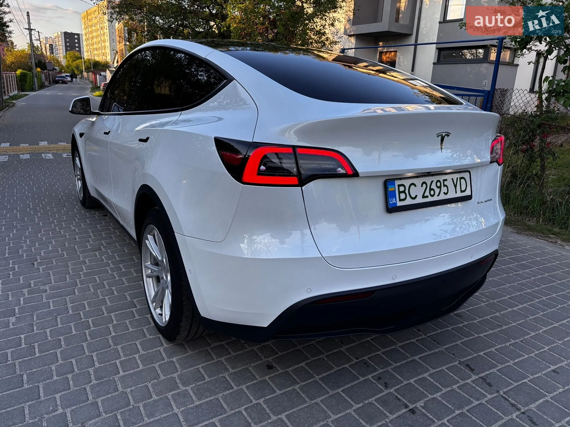 2020 Tesla Model Y - мініатюра 4
