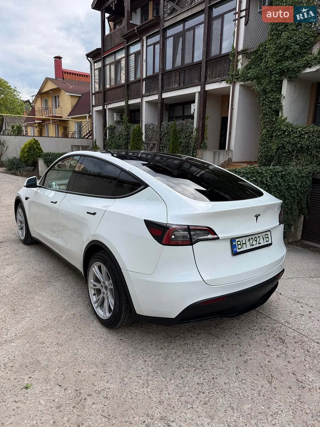2021 Tesla Model Y - мініатюра 4