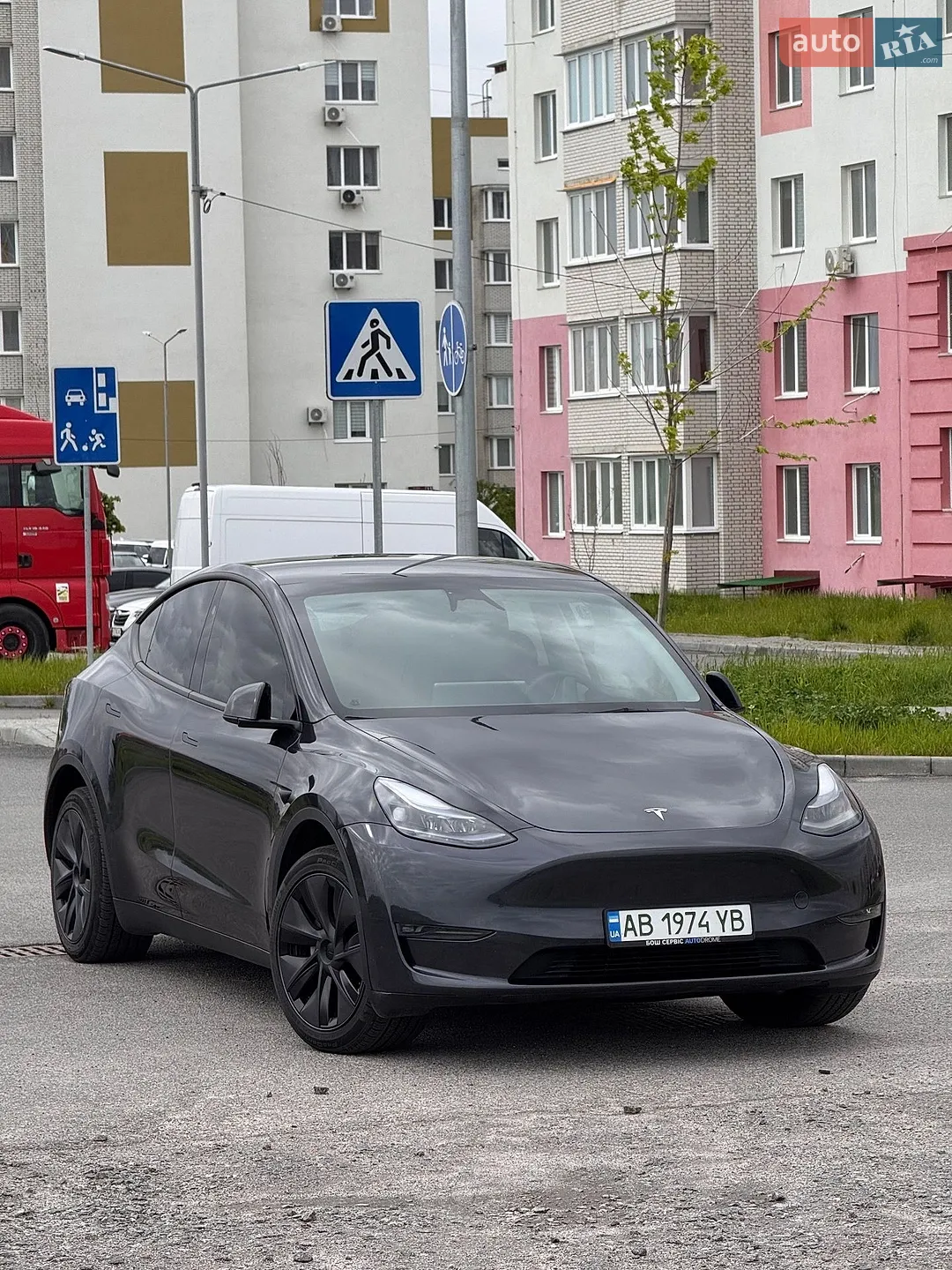 2024 Tesla Model Y - мініатюра 4