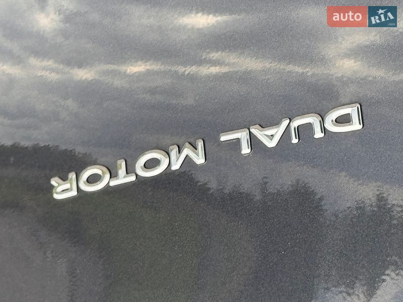 Позашляховик / Кросовер Tesla Model Y 2024 в Вінниці