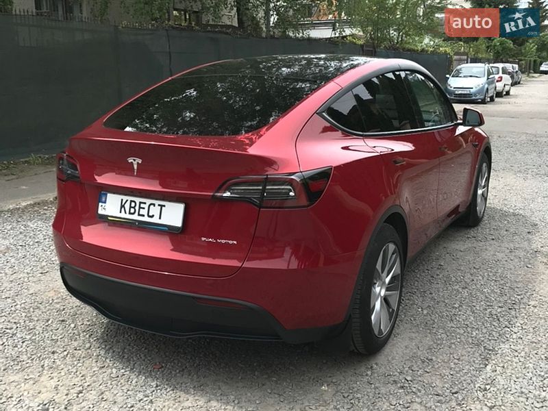 Внедорожник / Кроссовер Tesla Model Y 2023 в Львове