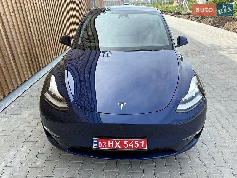 Внедорожник / Кроссовер Tesla Model Y 2023 в Львове