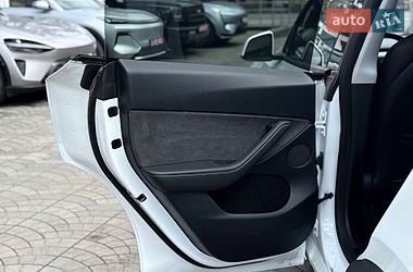 Позашляховик / Кросовер Tesla Model Y 2024 в Одесі