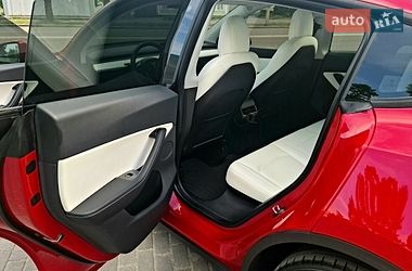 Позашляховик / Кросовер Tesla Model Y 2020 в Харкові