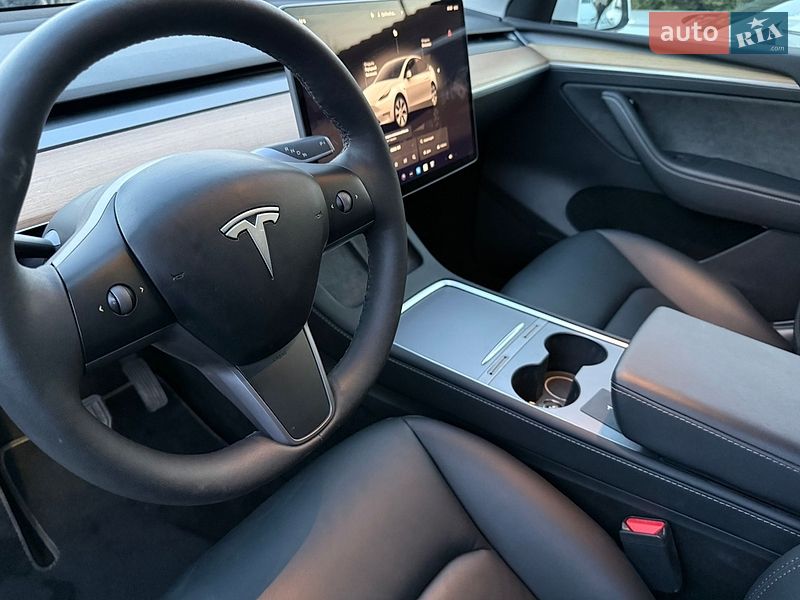Внедорожник / Кроссовер Tesla Model Y 2023 в Виннице