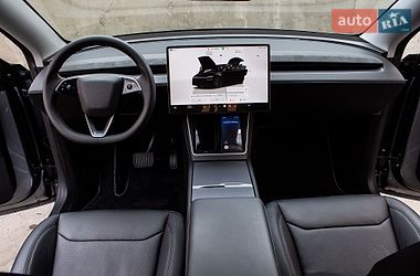 Внедорожник / Кроссовер Tesla Model Y 2025 в Львове