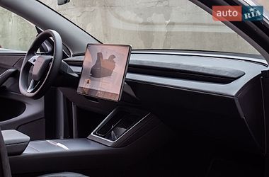 Внедорожник / Кроссовер Tesla Model Y 2025 в Львове