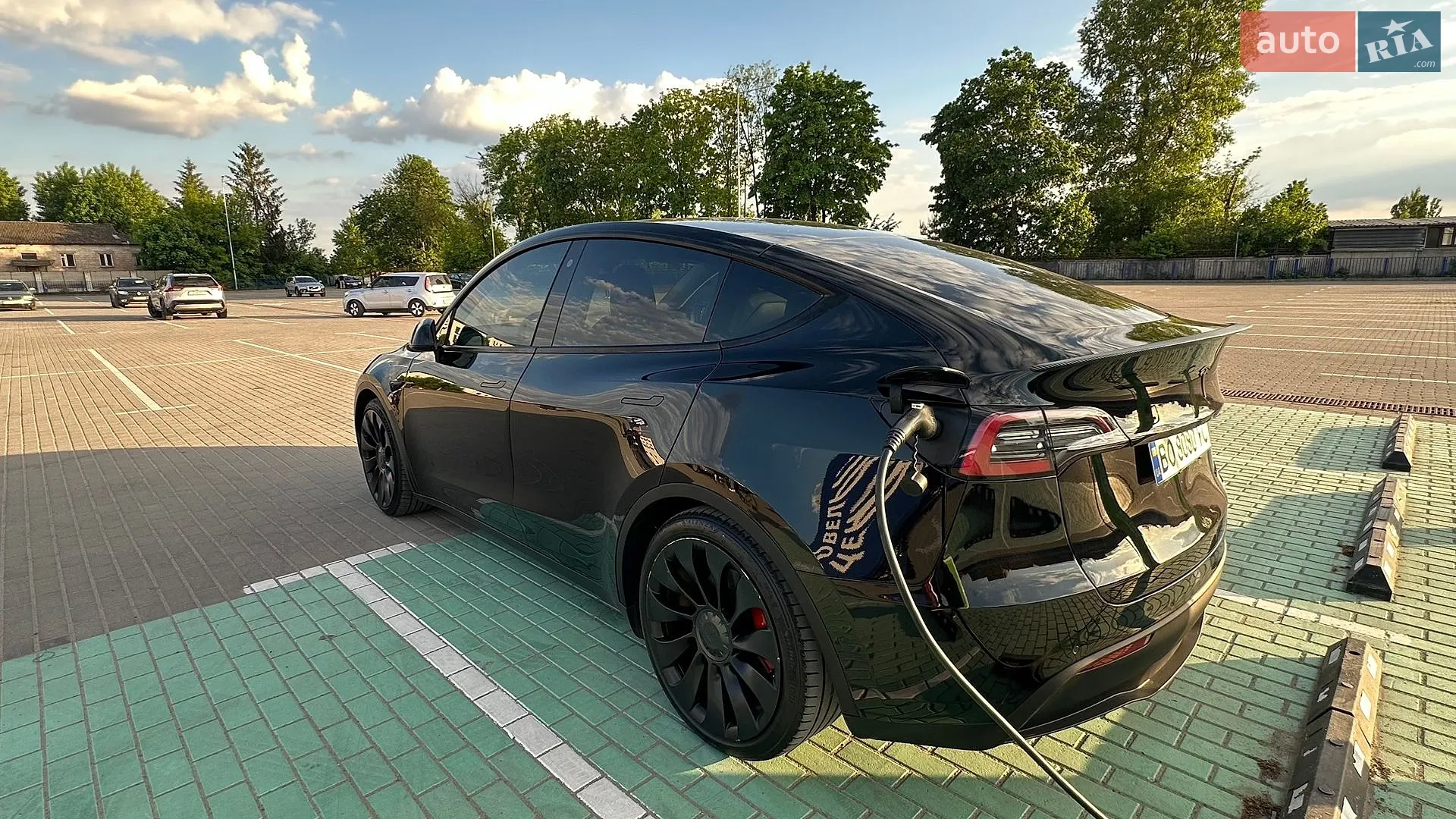 2022 Tesla Model Y - мініатюра 11