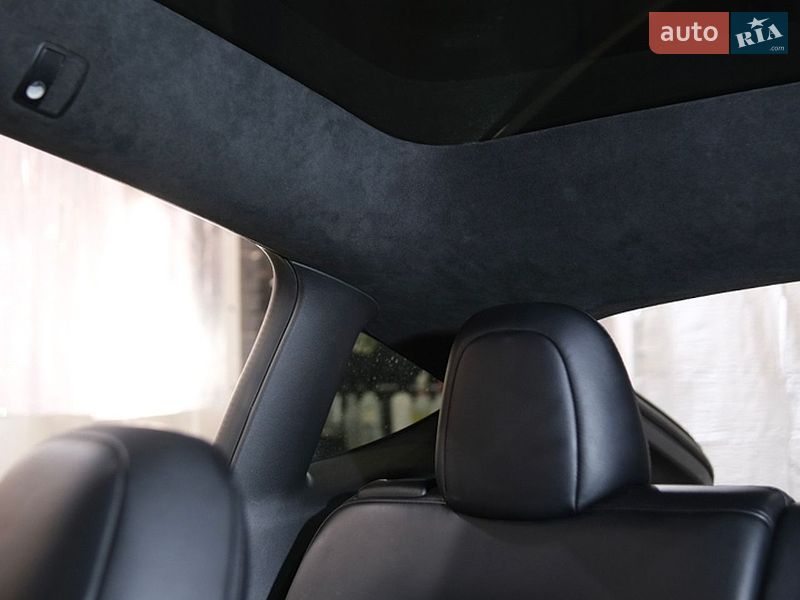 Внедорожник / Кроссовер Tesla Model Y 2020 в Луцке