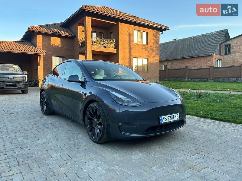 Tesla Model Y 2022