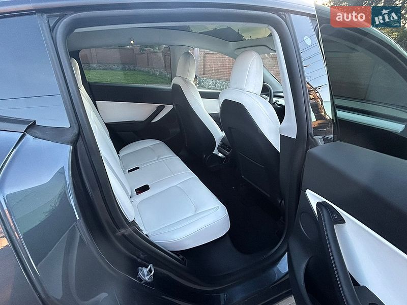 Внедорожник / Кроссовер Tesla Model Y 2022 в Виннице