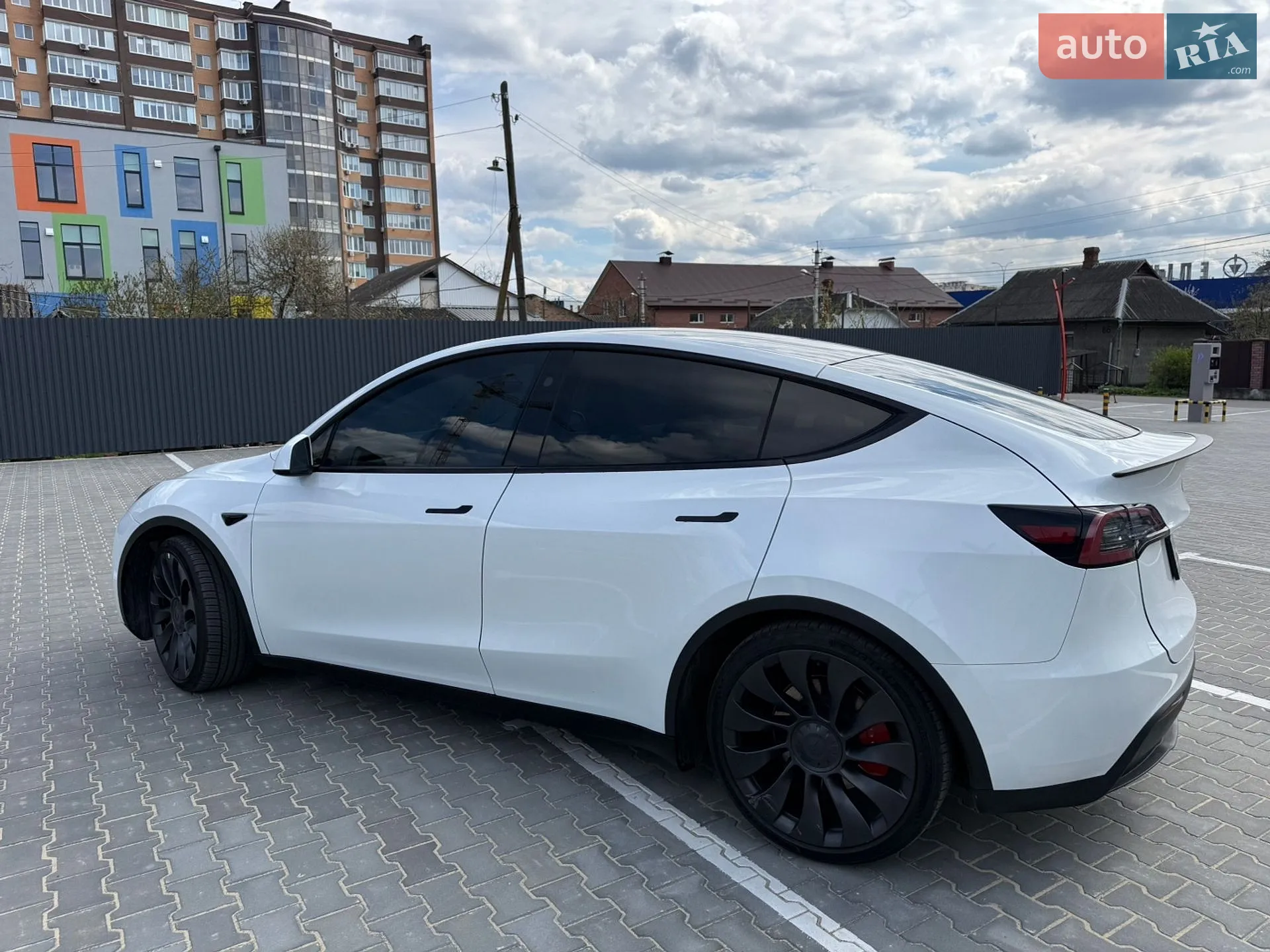 2024 Tesla Model Y - мініатюра 10