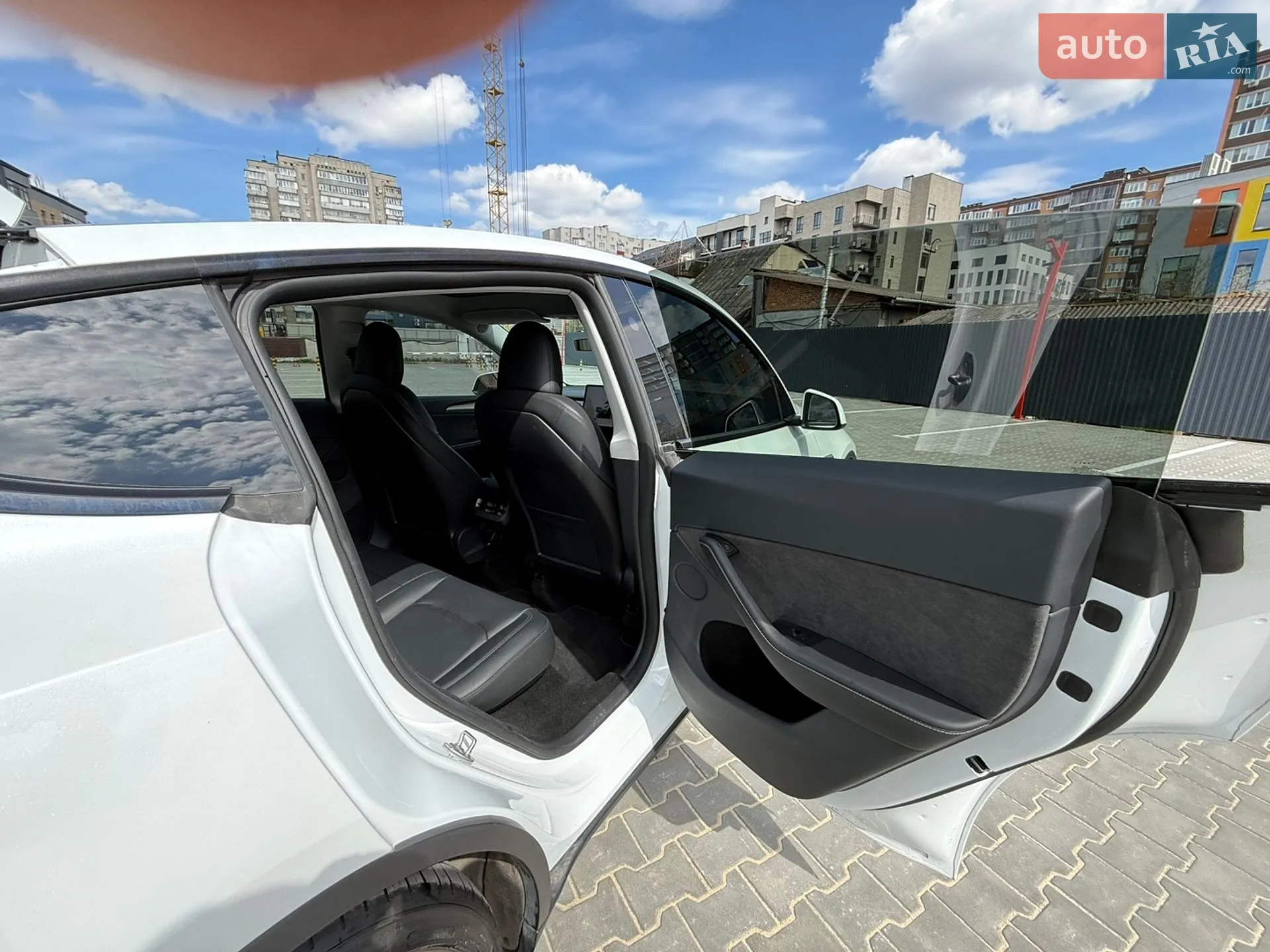 2024 Tesla Model Y - мініатюра 18