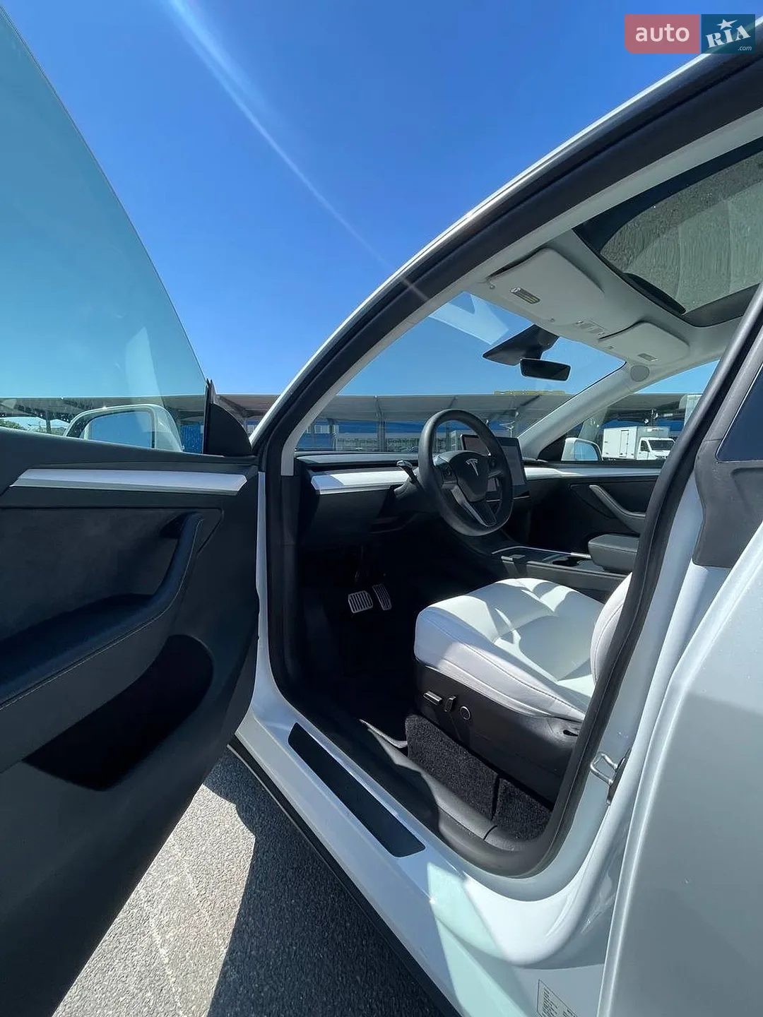 2022 Tesla Model Y - мініатюра 11