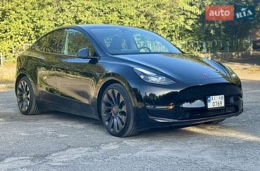 Позашляховик / Кросовер Tesla Model Y 2024 в Києві